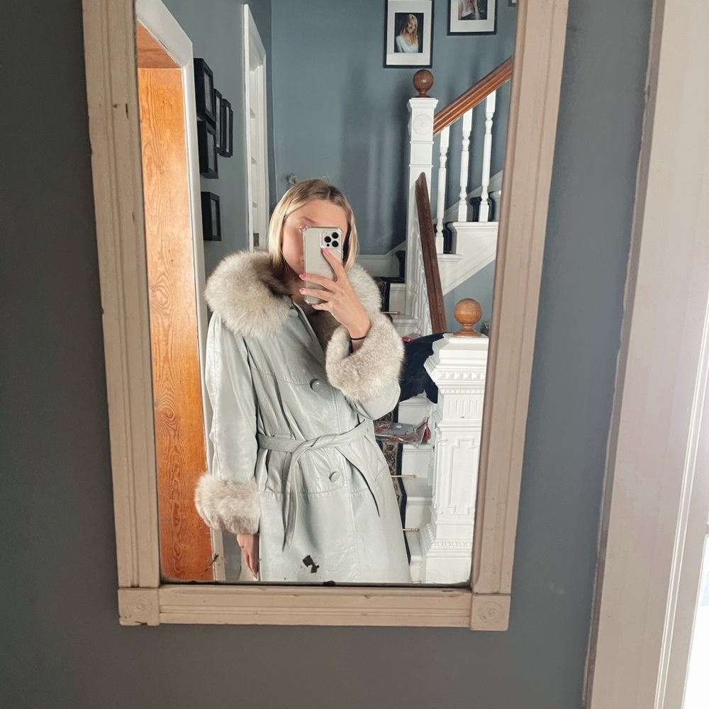 Gorgeous vintage leather and fur coat trench - Picture 2 of 16